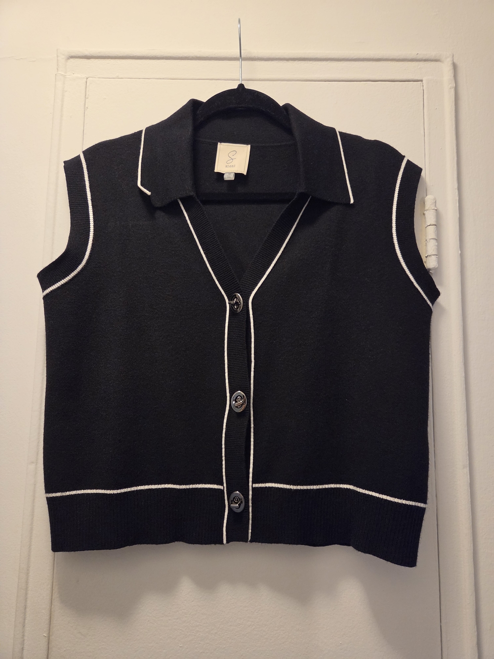 Sioni Black Sleeveless Button-Up Sweater Vest with White Trim